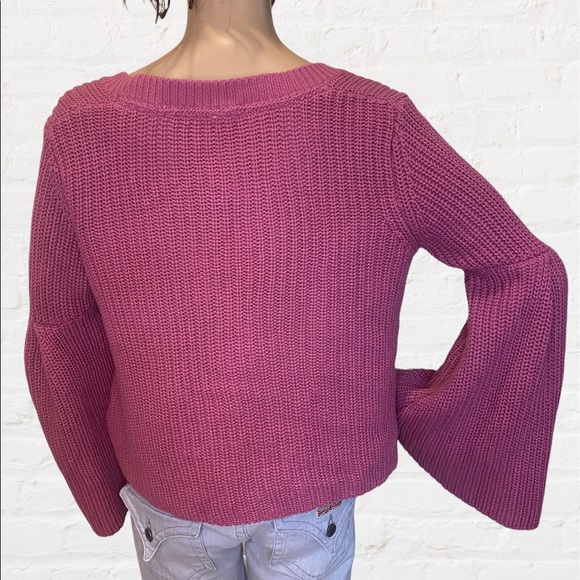 Free People Damsel Rose Pink Bell Sleeves Oversized Cropped Sweater Size XS EUC - Picture 4 of 5